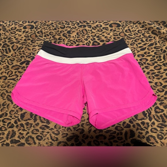 lululemon speed up shorts size 4 - Picture 1 of 3